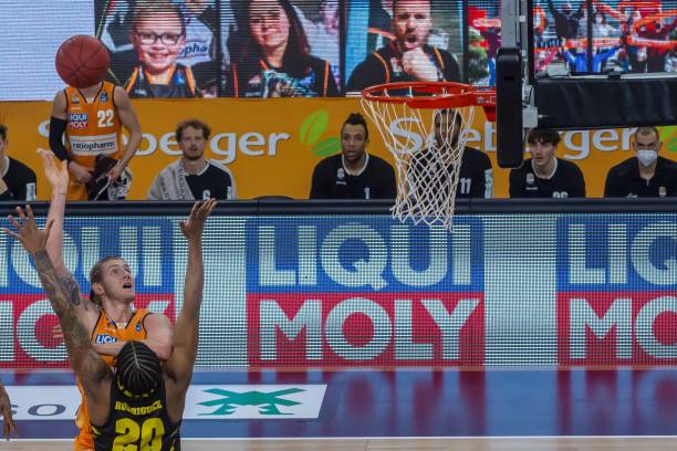 在国内外赛 在国内外赛