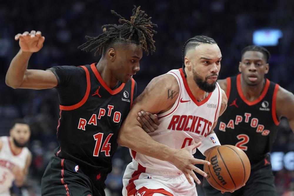 [CBA]赵继伟予以回应 绕掩护后三分命中.